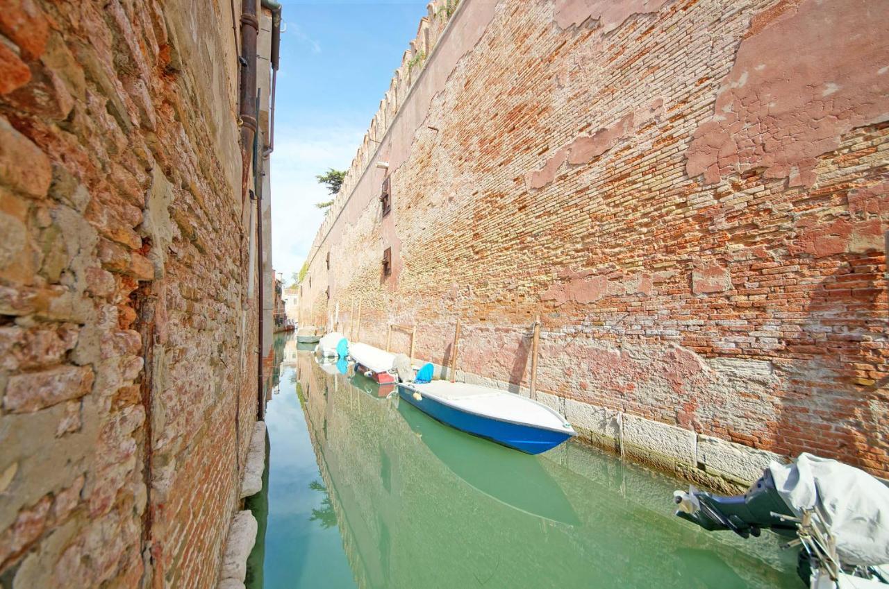 Dolcevita N 495 Biennale Venise